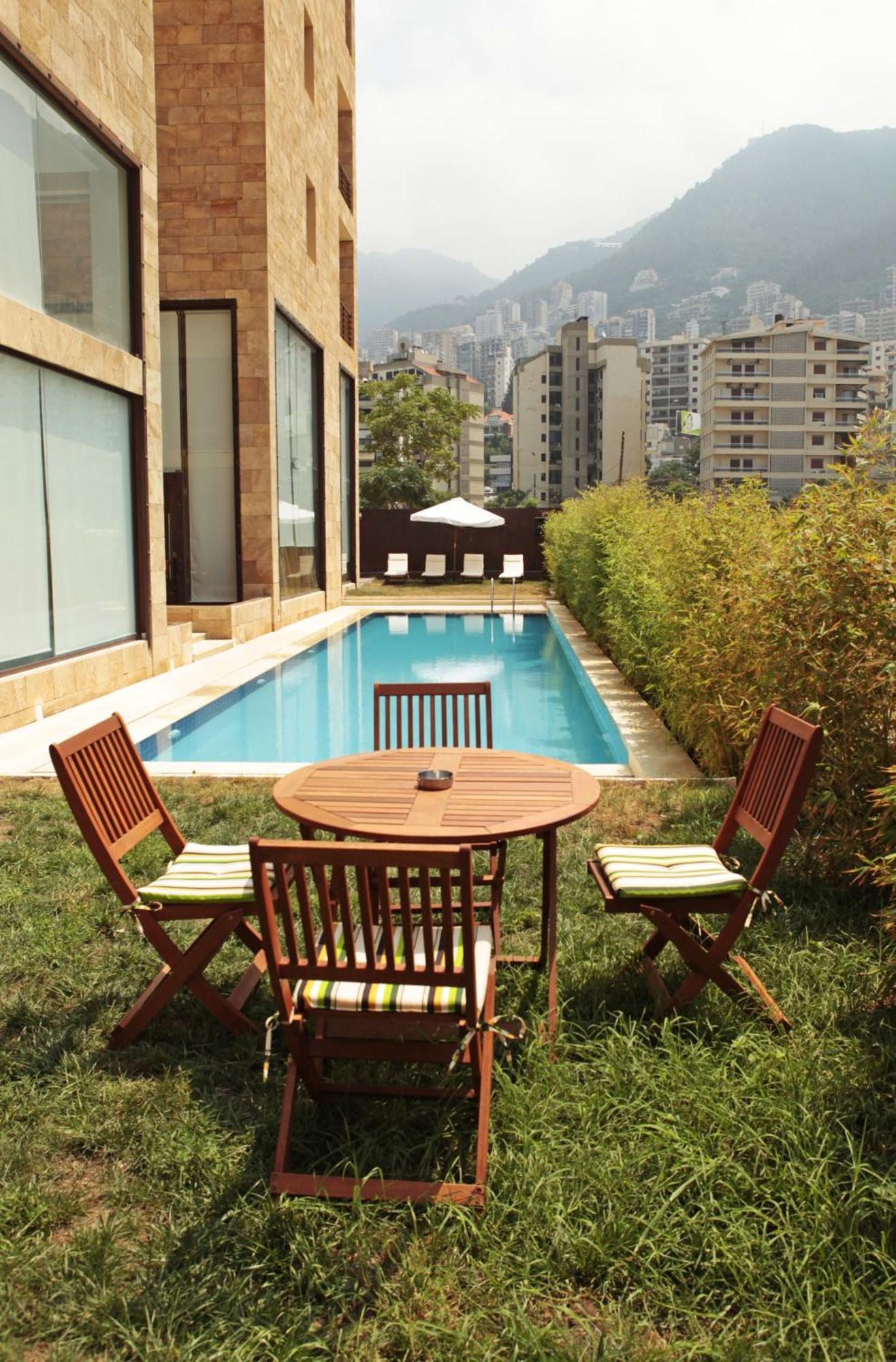 Reston Hotel Jounieh Eksteriør bilde